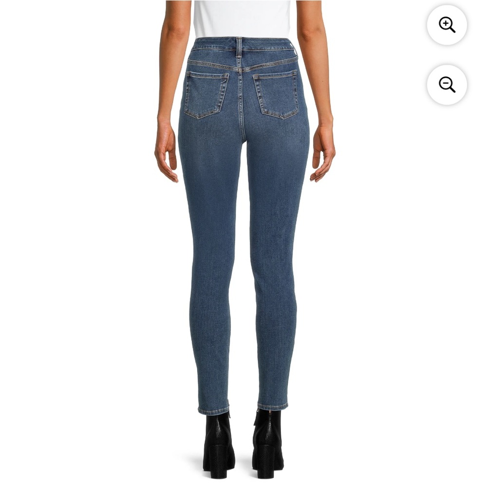 Time and Tru High Rise Curvy Skinny Jeans - Picture 5 of 5